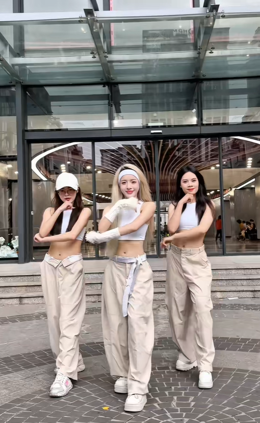 ARrC × 베트남 TikTok 챌린지 (#AwesomeChallenge)